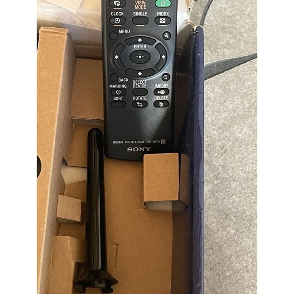 Sony S-Frame DPF-D810 8